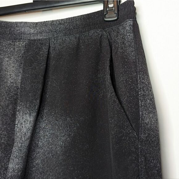 Lululemon Pace Breaker Short *Linerless 9" Men's Athletic Black Gray - Picture 2 of 6